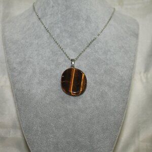 Tiger’s Eye Polished Stone Pendant Necklace – Natural Brown Gem Charm